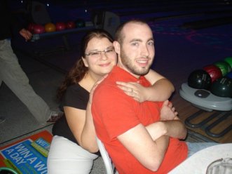 hidebehindothershidechin